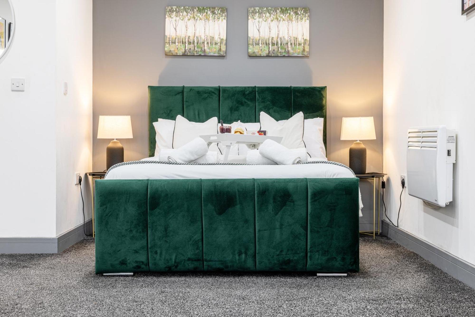 Rnm - Upgraded Business Stay For Travelling Contractors, All Amenities, Private Access Entire Place, Kitchen & Washroom, Smart Tv, Easy Access, Parking Nearby Cradley Heath 외부 사진