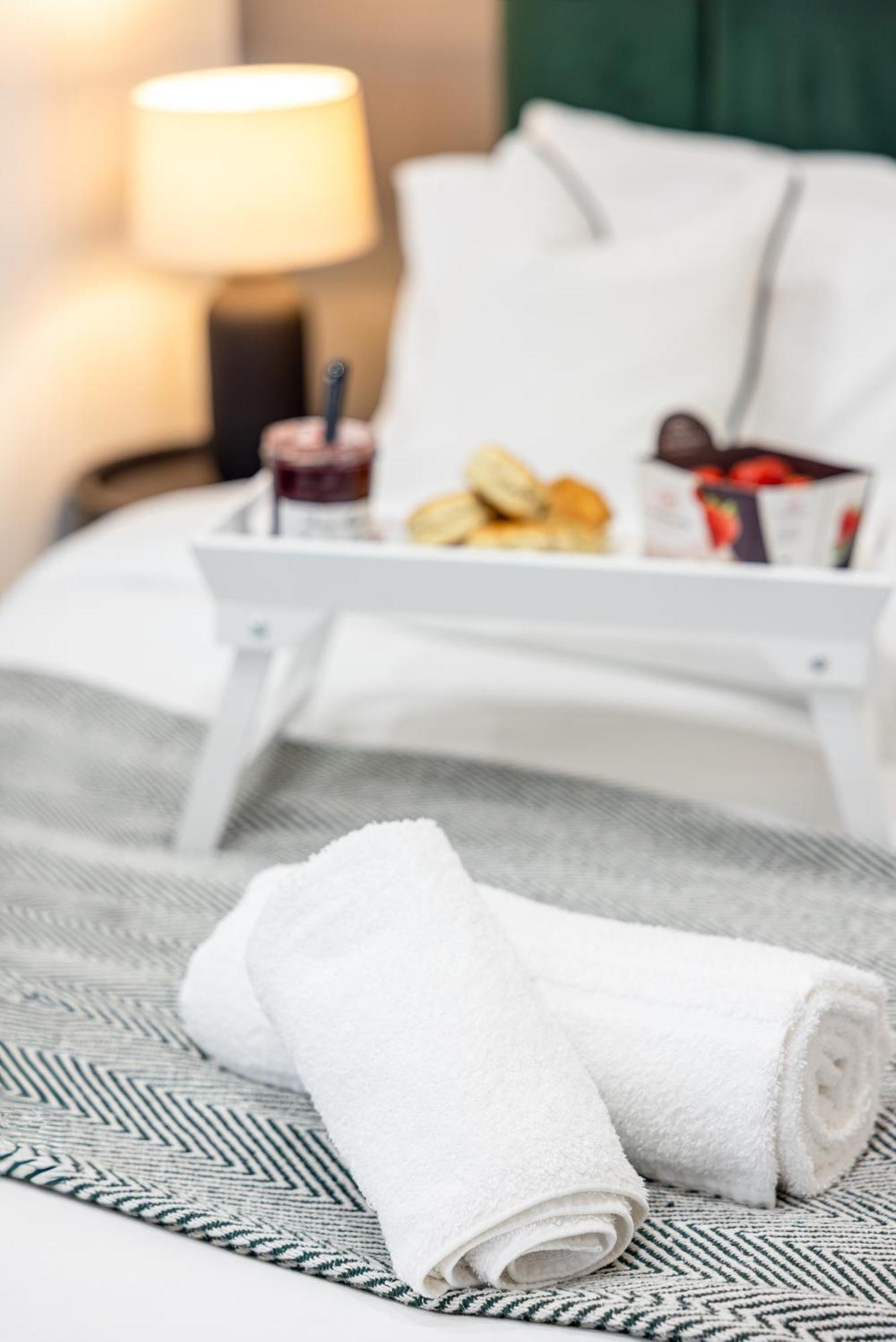 Rnm - Upgraded Business Stay For Travelling Contractors, All Amenities, Private Access Entire Place, Kitchen & Washroom, Smart Tv, Easy Access, Parking Nearby Cradley Heath 외부 사진